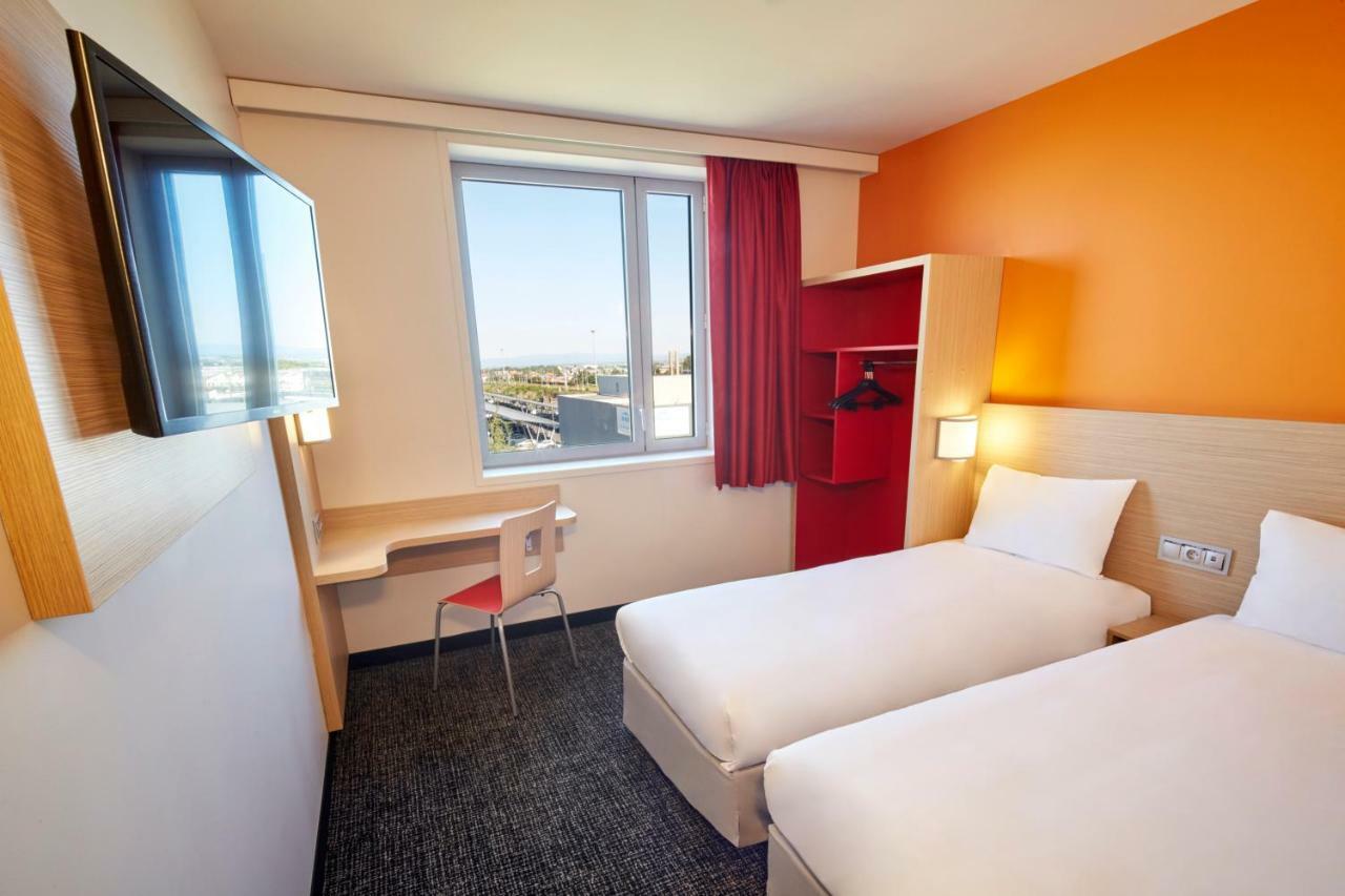 Kyriad Eco - Clermont Ferrand Estaing Ngoại thất bức ảnh
