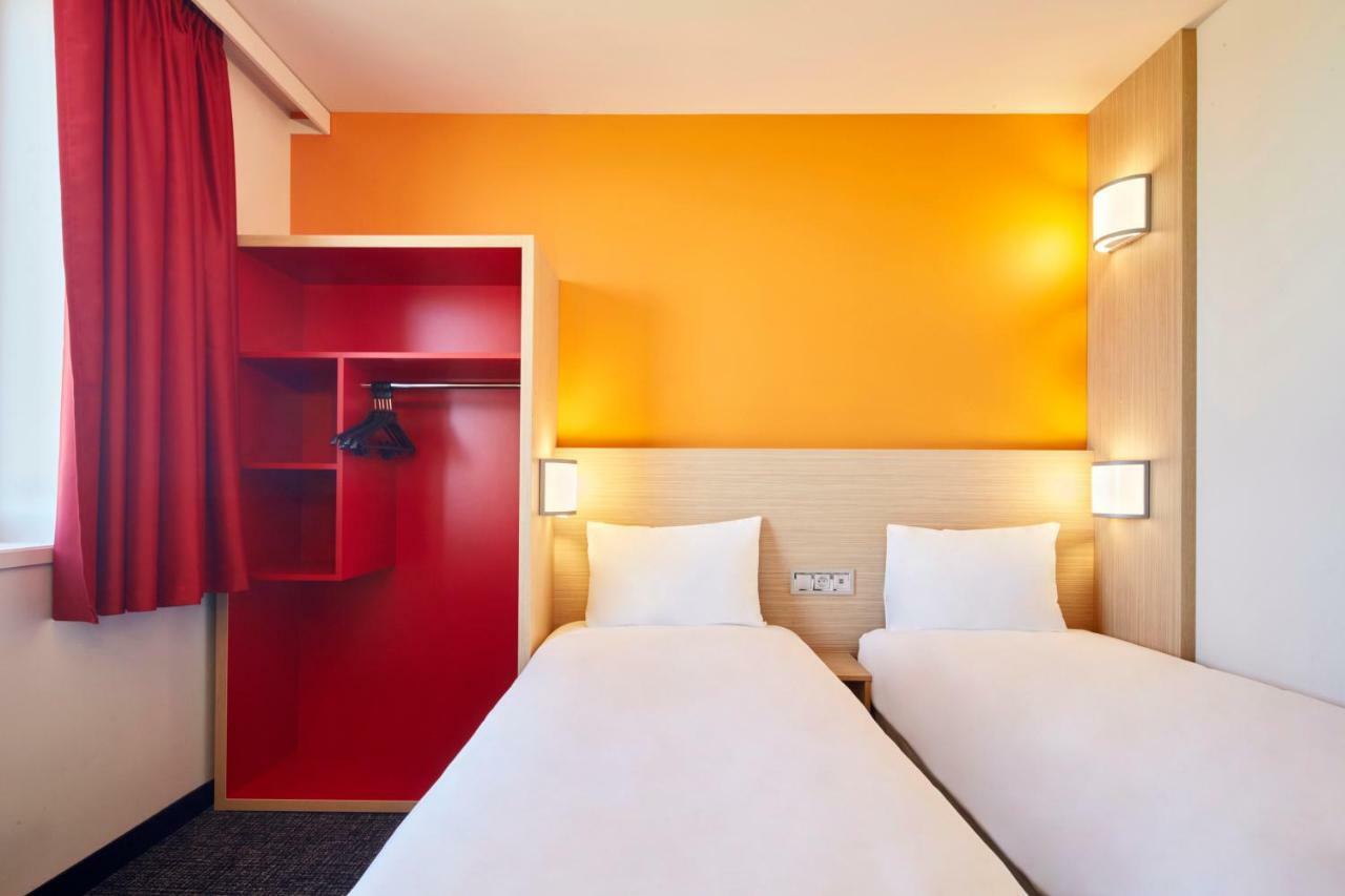 Kyriad Eco - Clermont Ferrand Estaing Ngoại thất bức ảnh