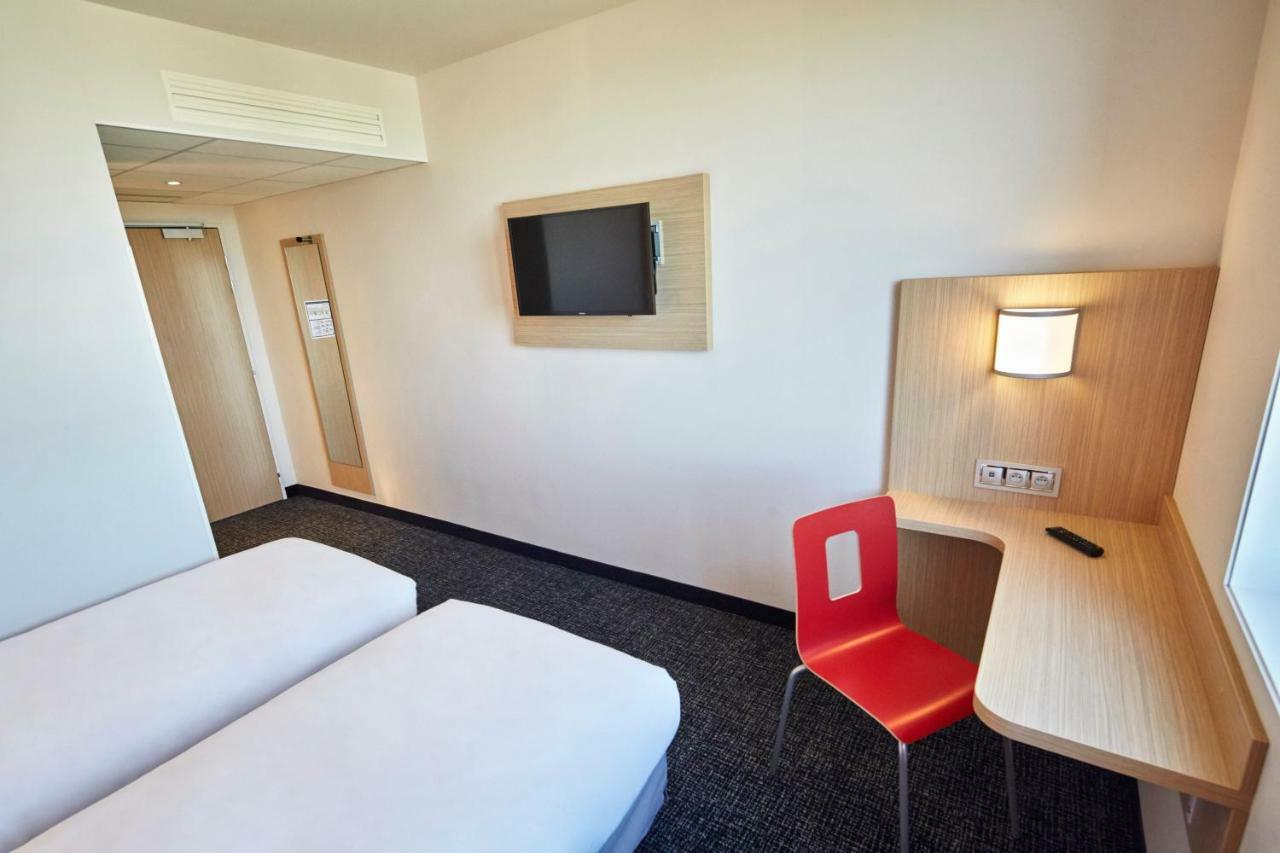 Kyriad Eco - Clermont Ferrand Estaing Ngoại thất bức ảnh